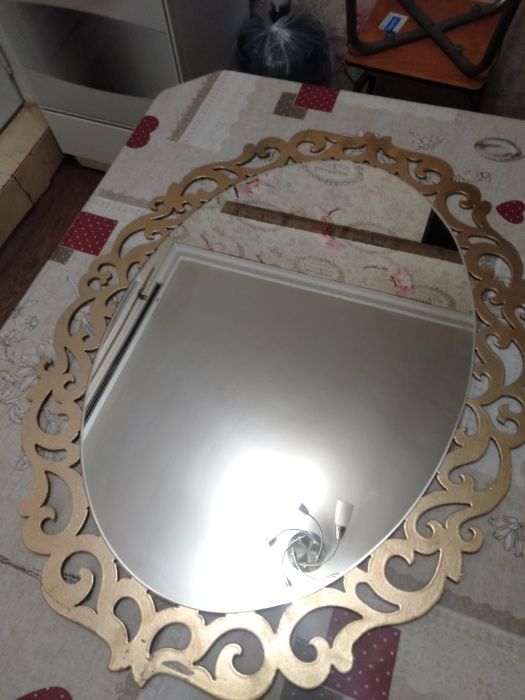 Зеркало ручной работы овальное