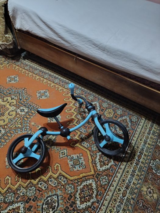 Детский беговел smart traike