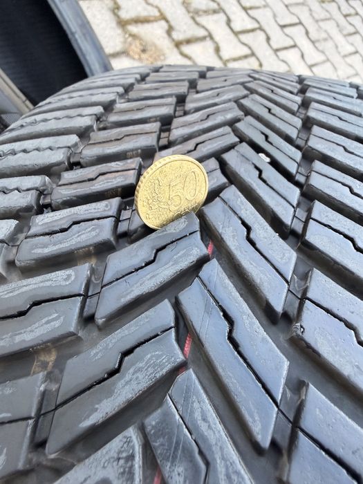 Bridgestone WeatherControl A005 DOT 07/25 235/50R18