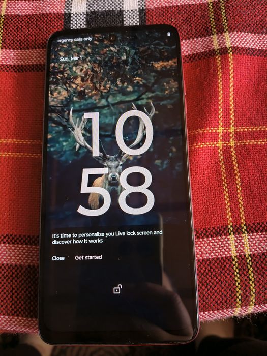 Телефон Moto G05