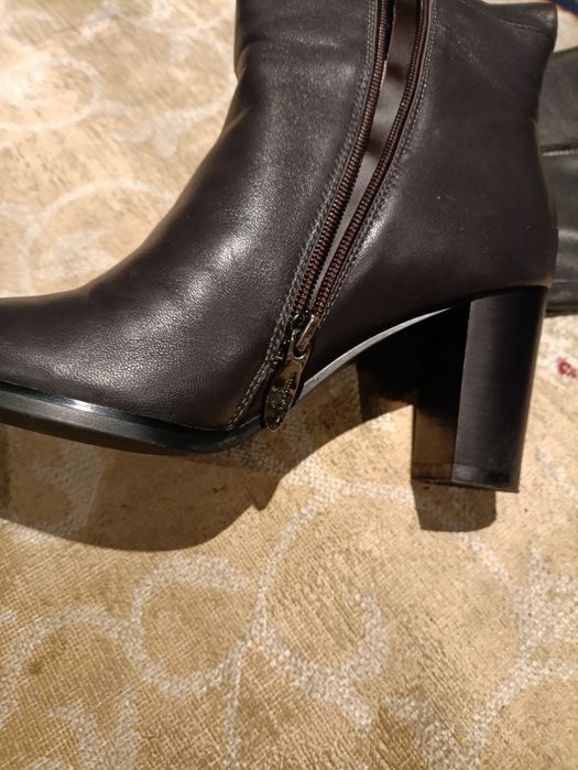 Продам сапоги новые