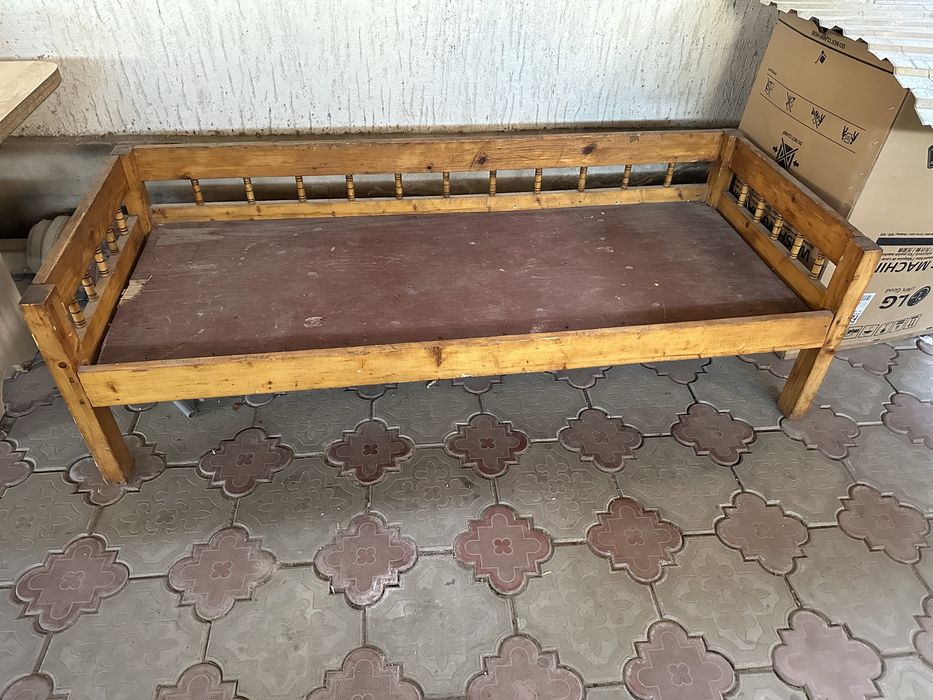 Продам кровать