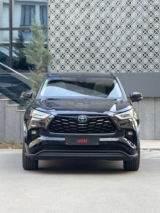 Bugun sotuvimizda Toyota Highlander
