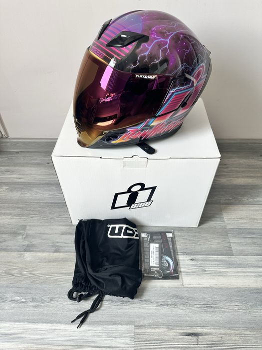 Каска ICON Hyperlite Synthwave - M размер