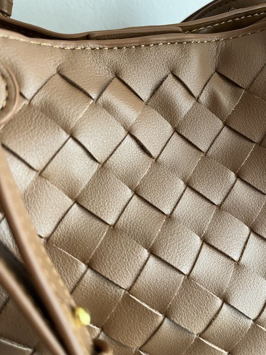 Дамска кожена чанта