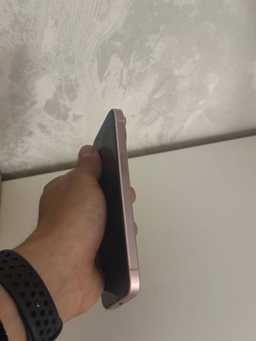 iPhone 15 128gb 77%