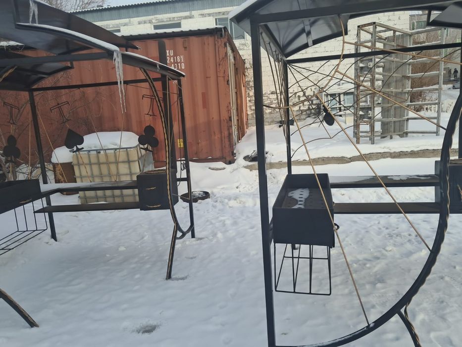Металлическая беседка
