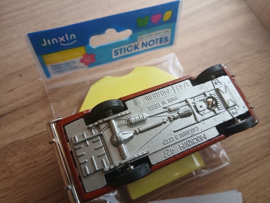 Продаеться Москвич   427 1:43 Ссср  коллекционный