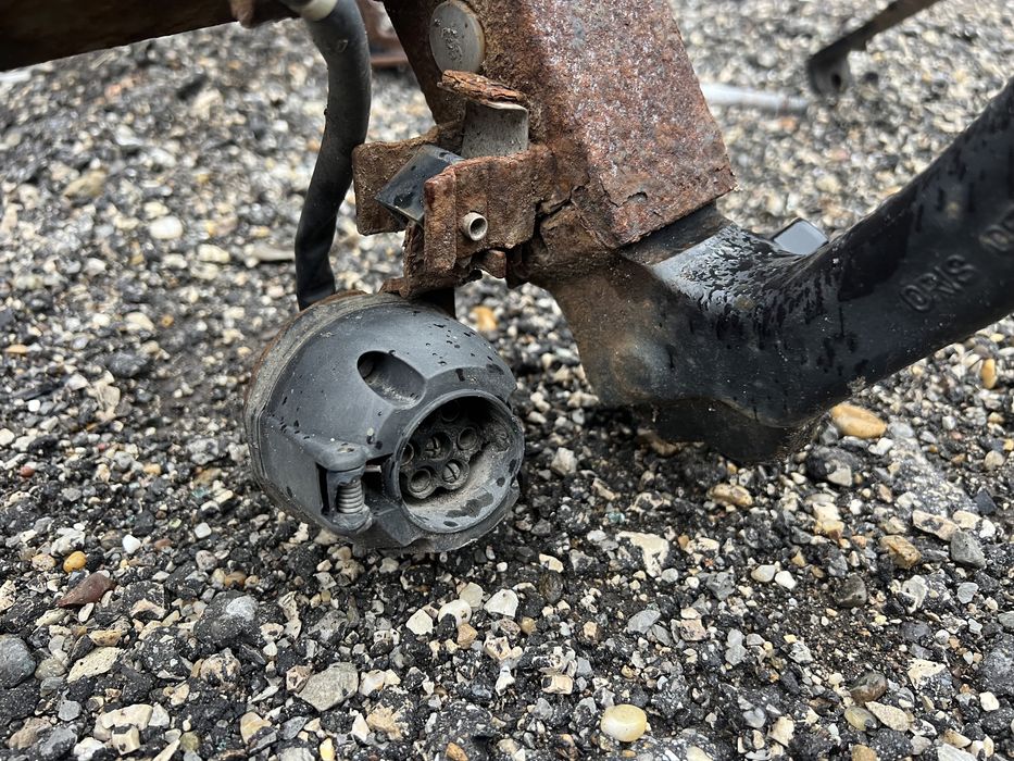 Теглич Опел Зафира Б