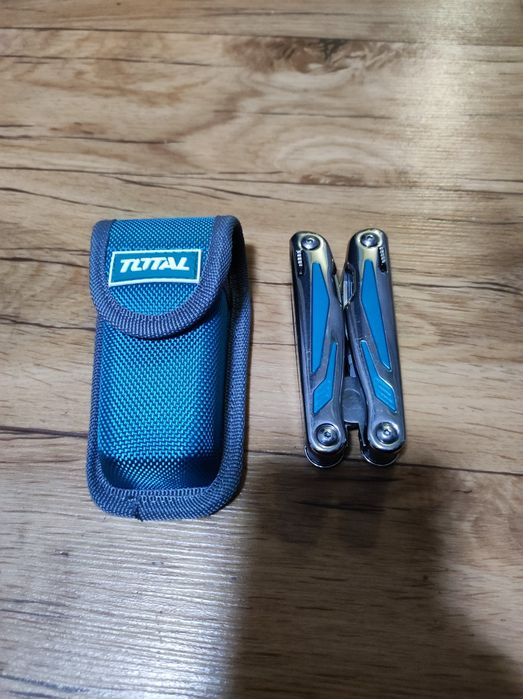 Мультитул 15 в 1 из нерж Total с фирменным чехлом