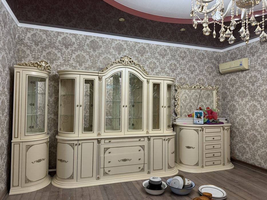 Сервант для гостиной