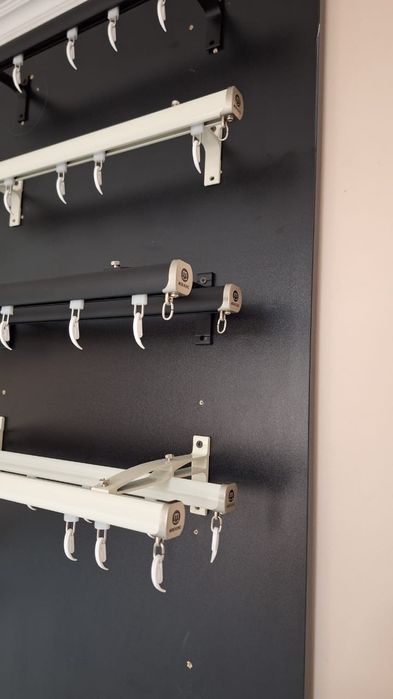 Карнизы алюминиевые трековые для штор.