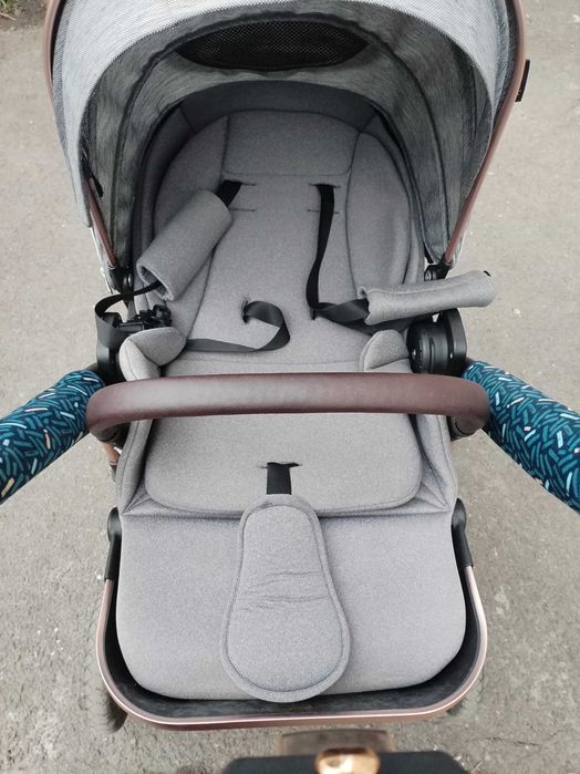 Carucior 2 in 1 rezistent cu amortizoare