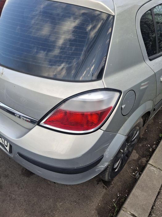 Piese pentru Opel Astra