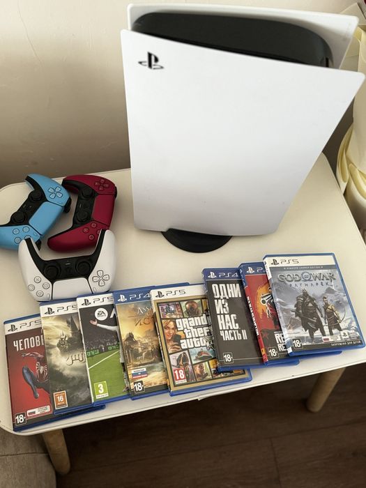 Продам PlayStation 5 (PS5) + игры + 3 геймпада