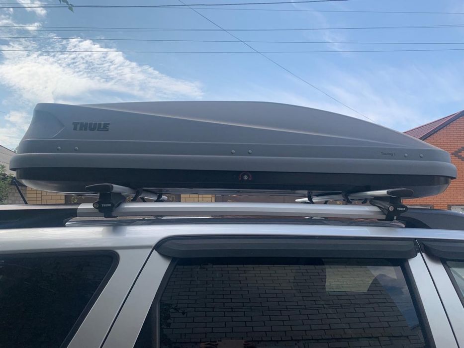 Автобокс Thule Touring L (780) + оригинальные поперечины Thule про
