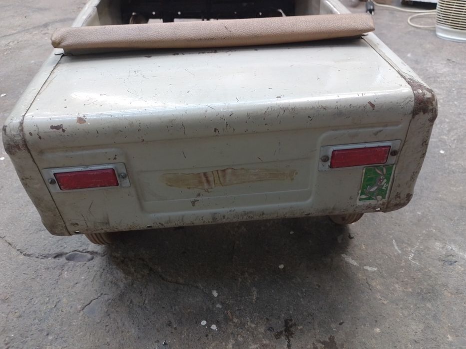 Детска количка на педали