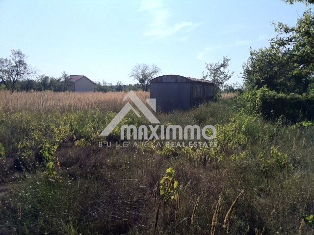 Продава се Парцел в Варна, м-т Боровец - север - 1000 кв.м за 60 €/кв.м - Снимка #3