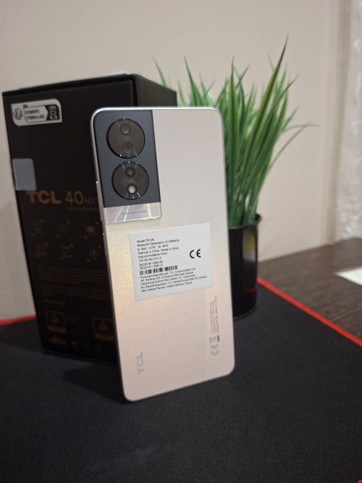 TCL 40nxtpaper  256GB  8Ram