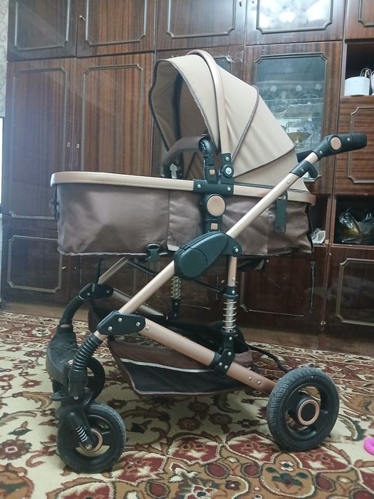 Kolyaska sotiladi srochni