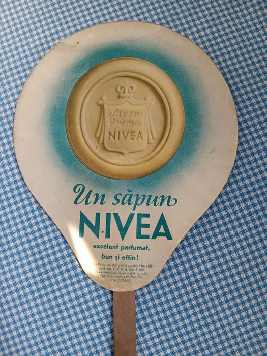 Reclama veche interbelica Nivea, cutii,tuburi,uleiuri,pulbere,flacoane