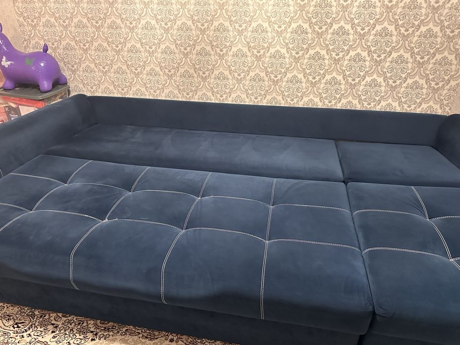 Продается диван .
