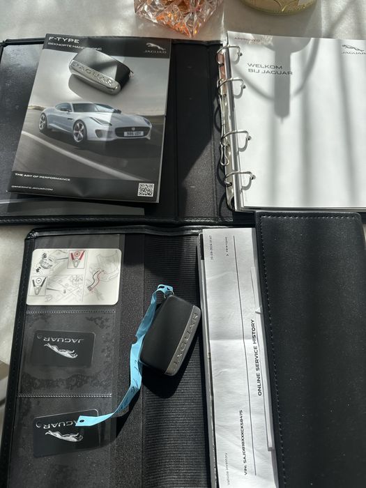 Jaguar F-type P300 R dynamic proprietar