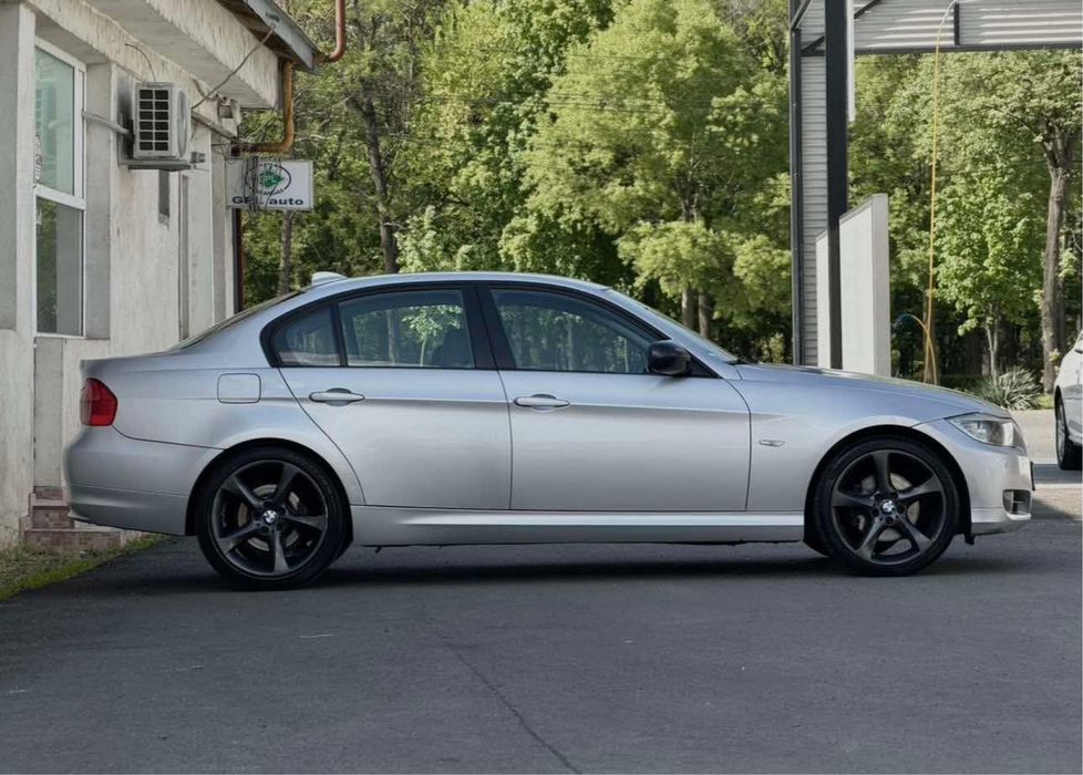De vanzare BMW E90 320d - Facelift