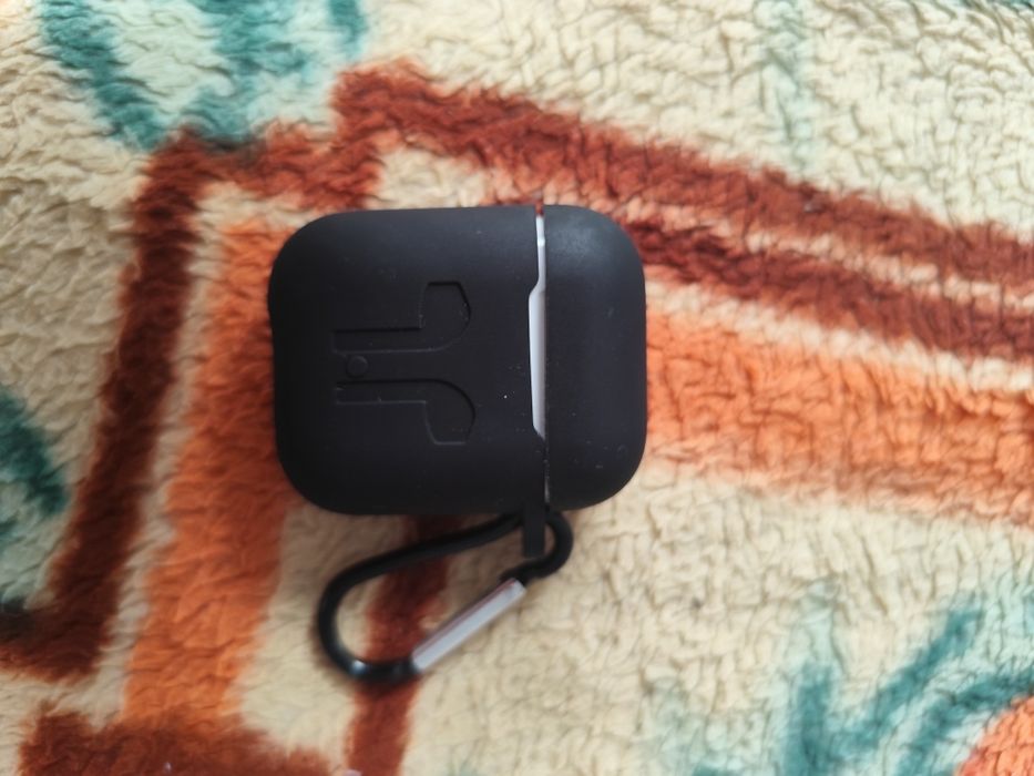 Продам наушники оригинал