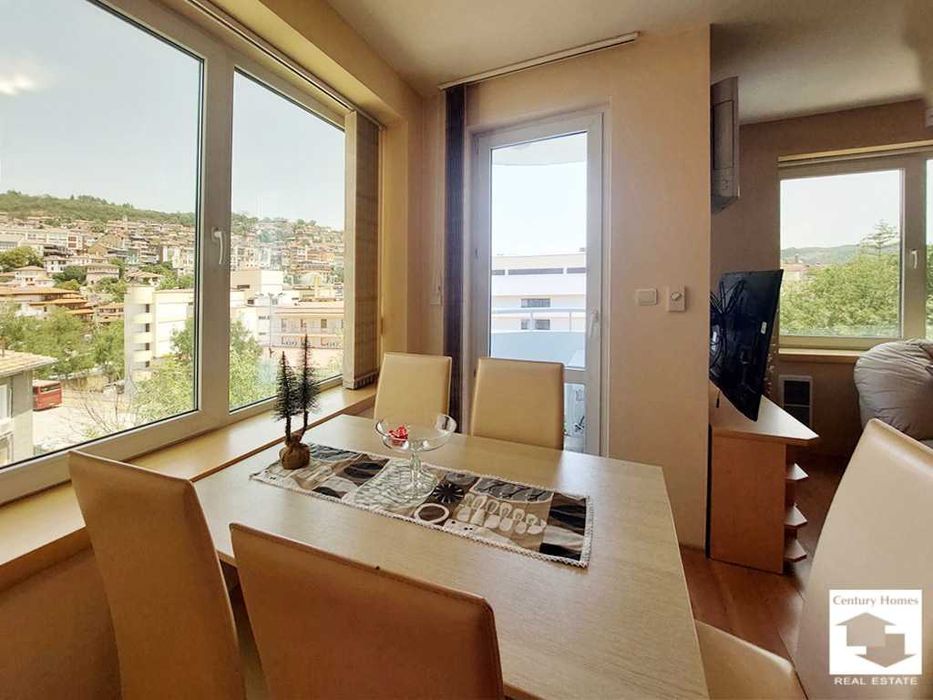 Продава се Двустаен апартамент в Велико Търново, Център - 57 кв.м за 2193 €/кв.м - Снимка #3