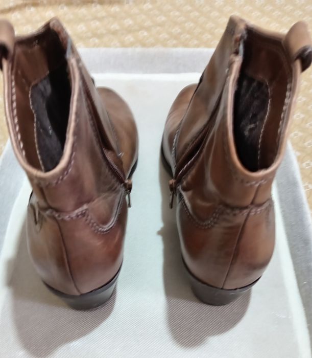 Ghete ciocate piele naturala