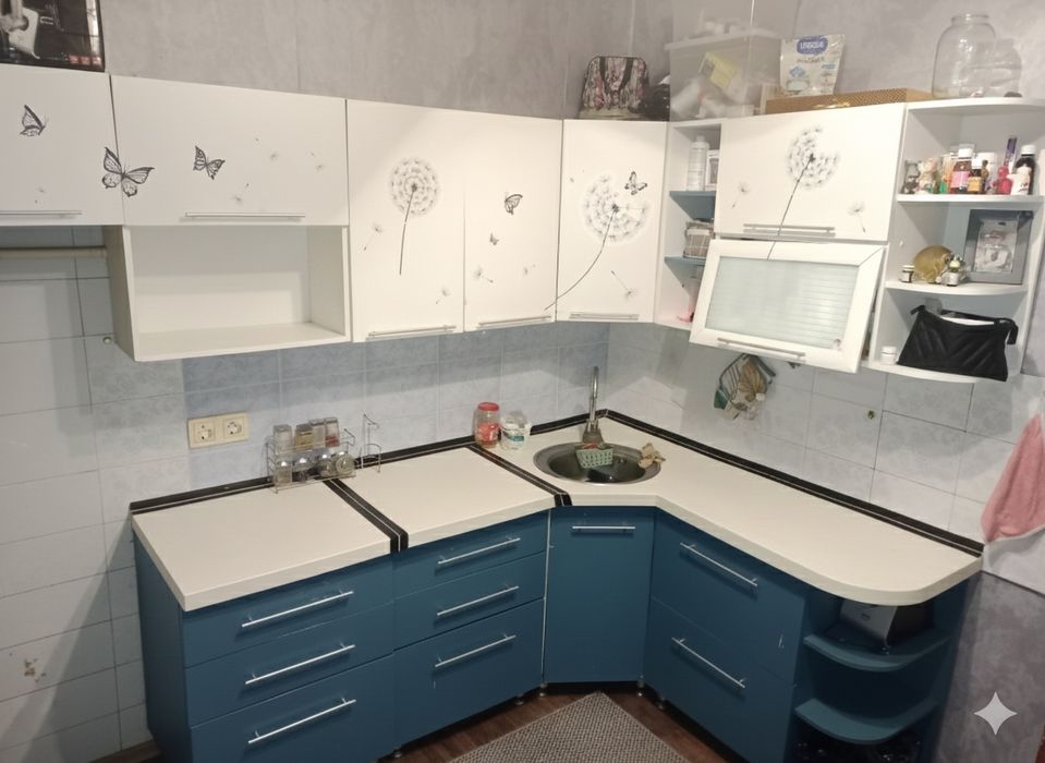 Продам кухонный гарнитур.