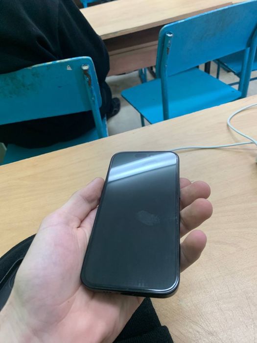 продам/обмен айфон 15