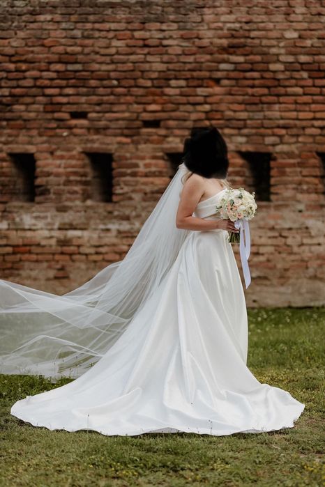 De vânzare rochie de mireasă