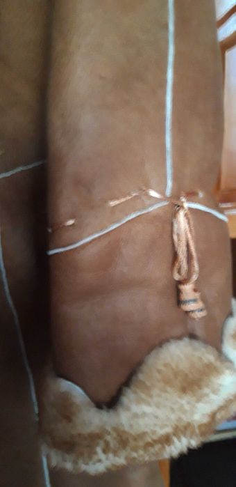 кожух със гарнитура от лисица