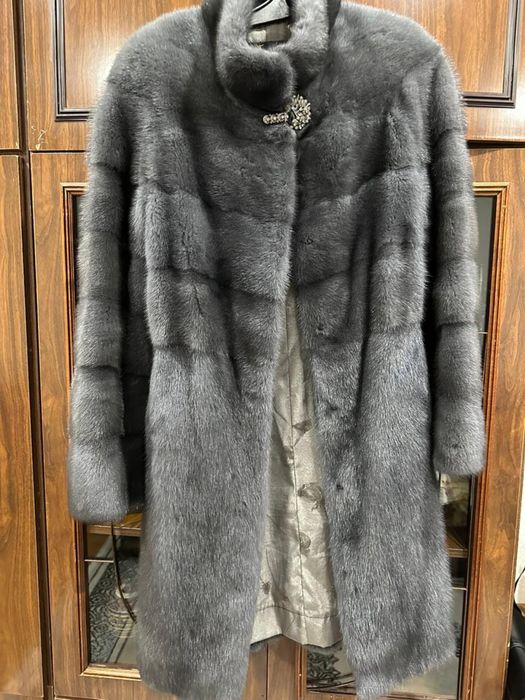 Продам норковую шубу