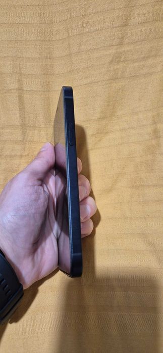 iPhone 12 64GB черен - 93% батерия, неразличим от нов