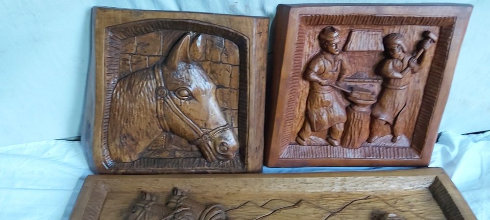 Sculptura veche  lemn cal fierar antichități