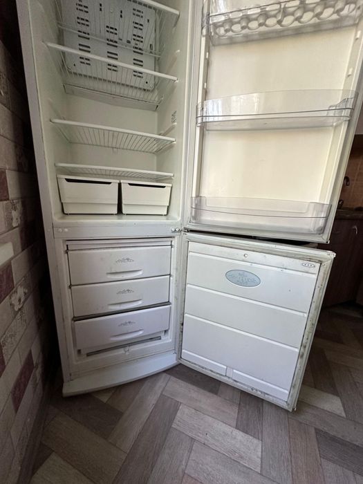 Продам Холодильник б/у.