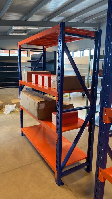 Стелаж за средно тежки товари Топ Цена..