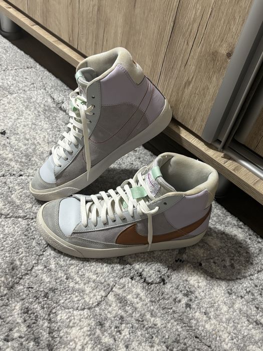 Vand adidasi nike