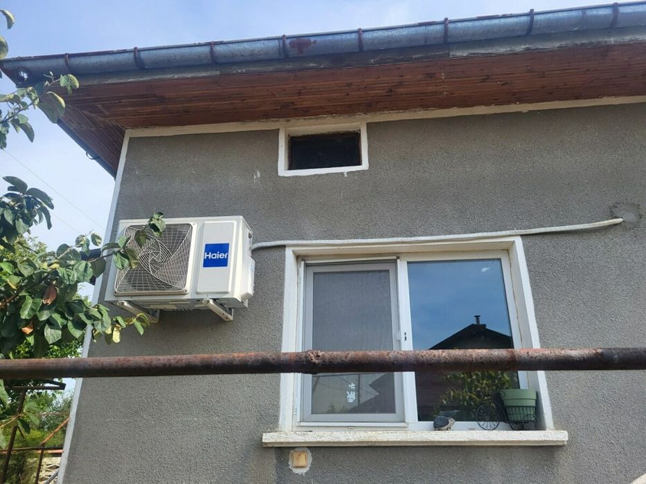 Ъглов парцел с къща в село Орешак, област Варна