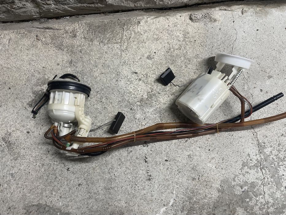 Бензинова помпа с сонда за Mercedes Clk350 W209
