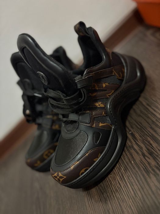 Adidași louis vuitton