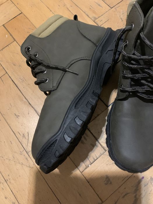 Боти номер 38 - нови - 5€