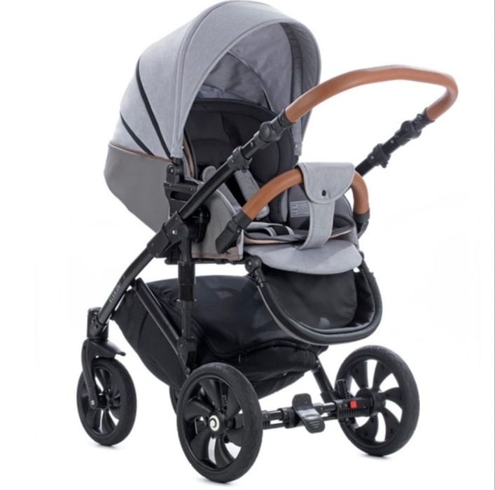 Продам детскую коляску