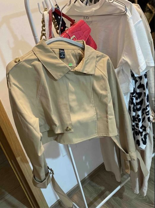 Къс тренчкот шлифер