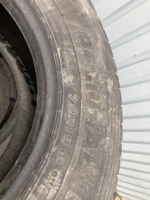 Продам 285/70/19,5