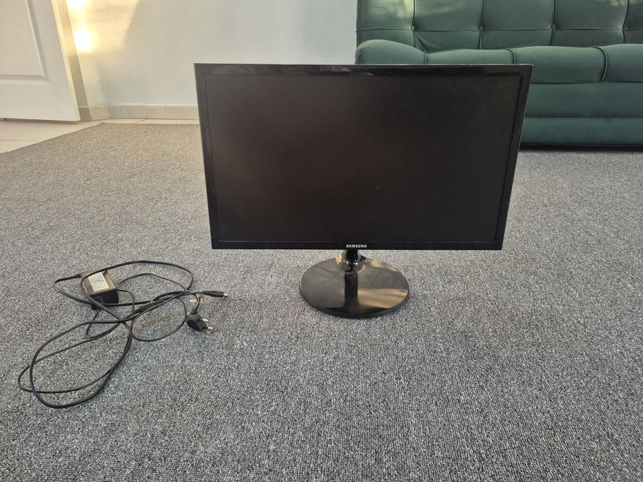 Монитор для компьютера Samsung