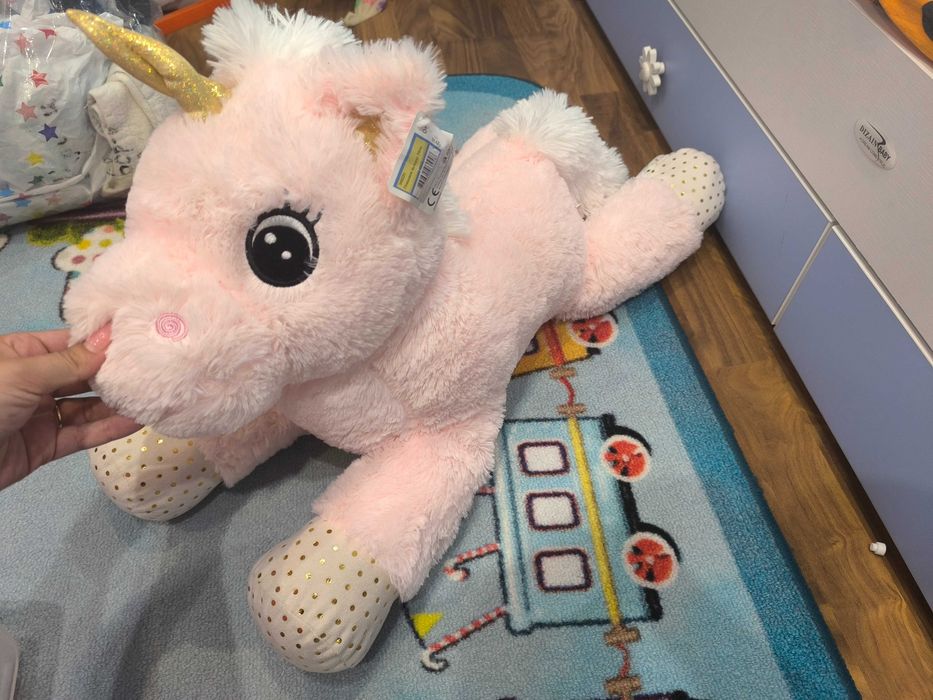 Голяма плюшена играчка еднорог